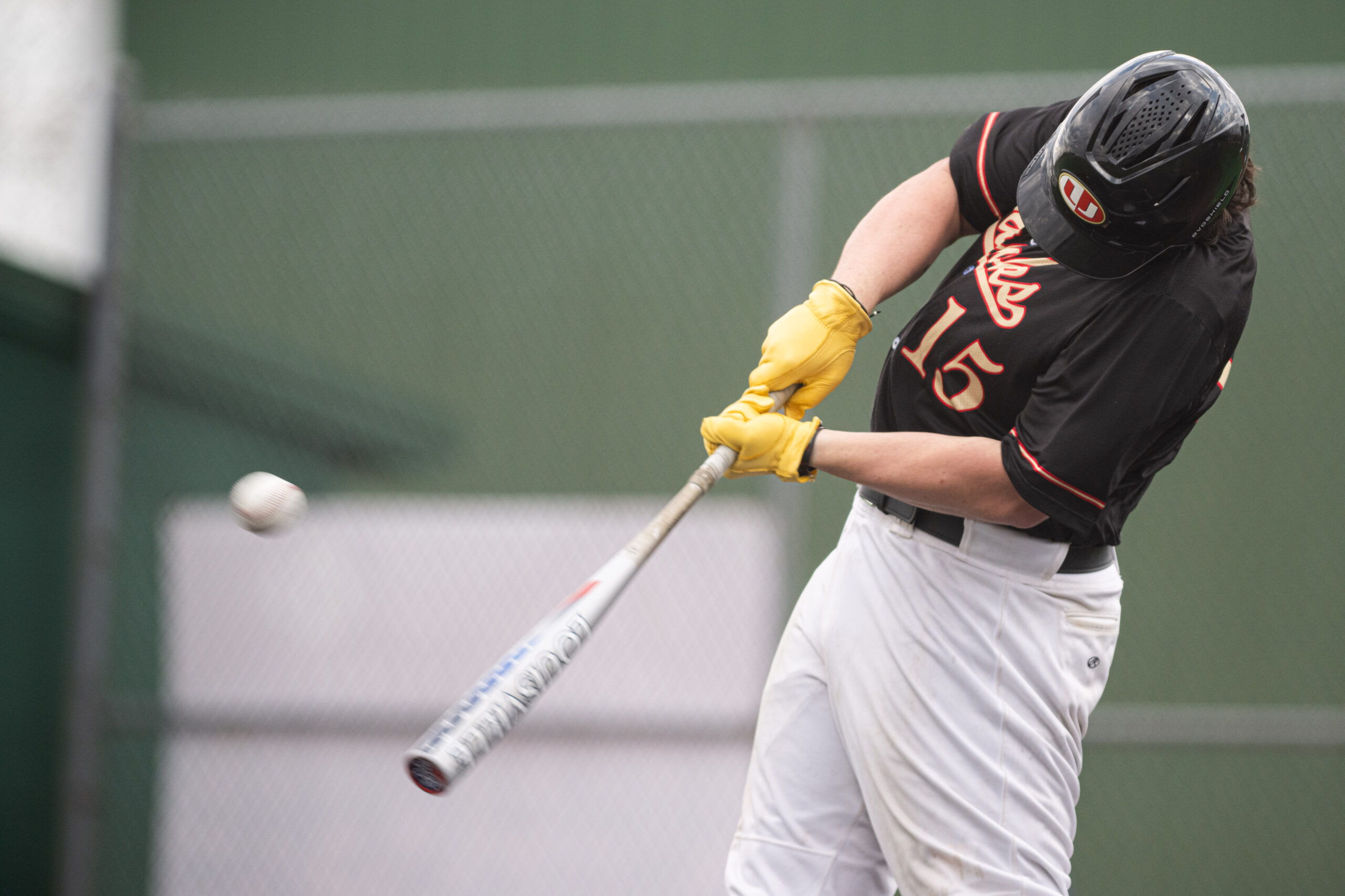 University upperclassmen shine in 11-2 victory over Lincoln on Senior Day 
